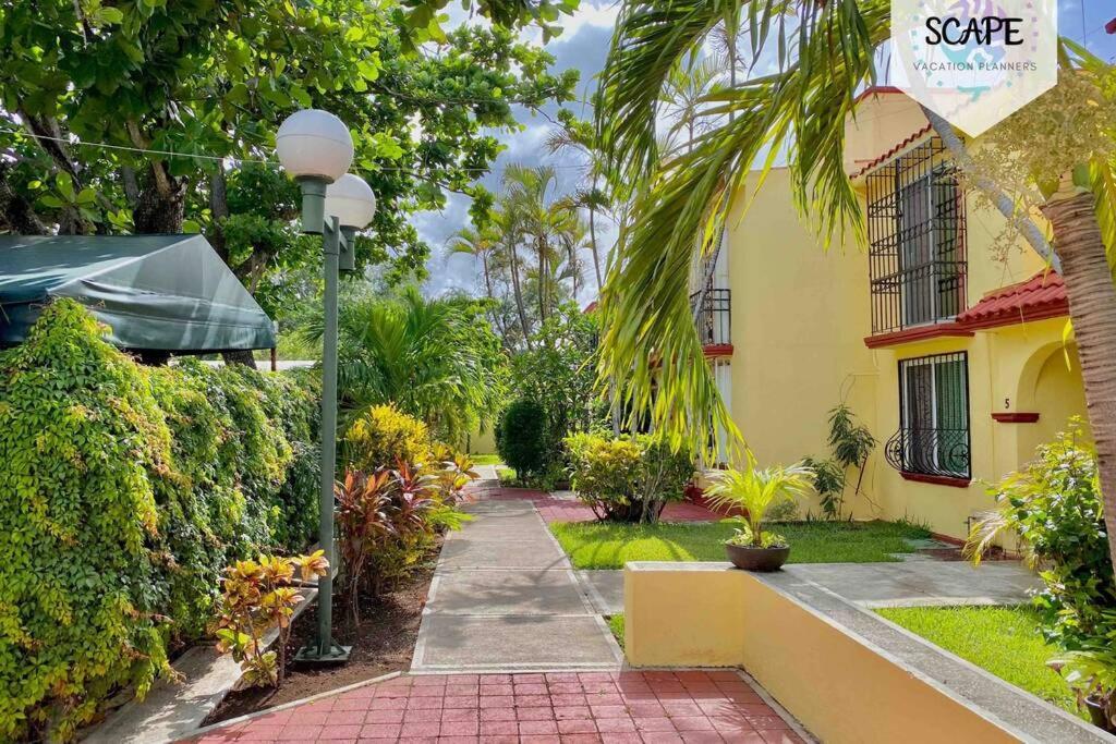 Willa Amplia Y Calida Casa Cerca De Plaza Las Americas Cancún Zewnętrze zdjęcie